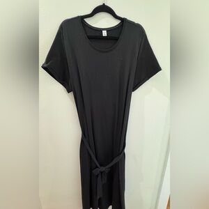 Old Navy Black dress with pockets